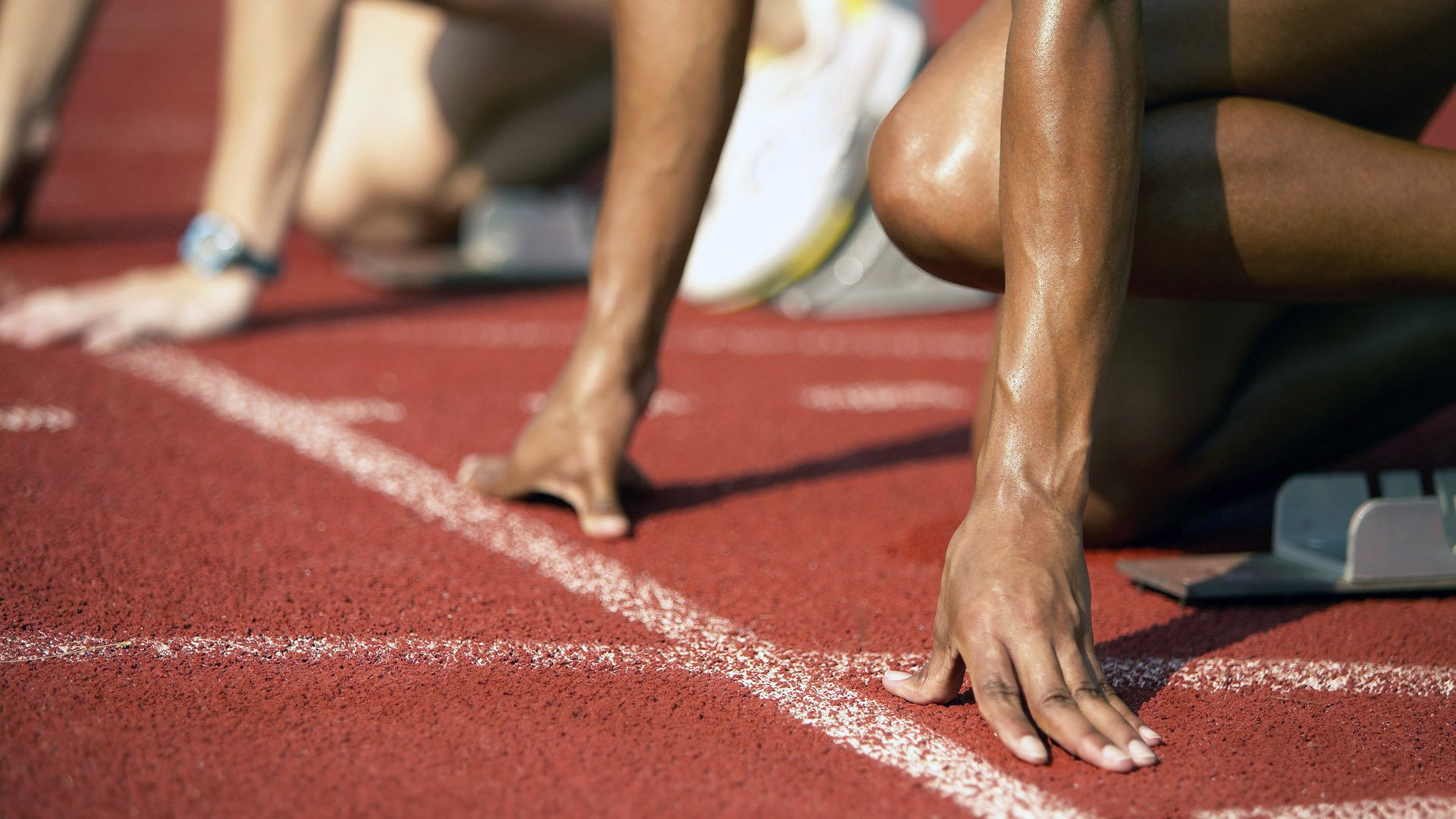 “冠军荣耀：令人动容的夺冠瞬间”，荣耀冠军贴吧